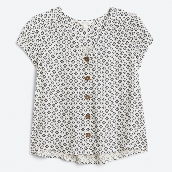 MARKET & SPRUCE Zoa Button Down Top - Picture 1 of 9